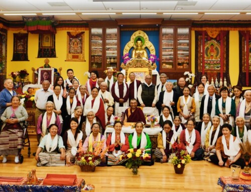 ཨ་རིའི་པོར་ལེན་བདེ་ཆེན་ཞིང་སྒྲུབ་ཆེན་མོ་ཐེངས་མ་བཅུ་བདུན་པ།