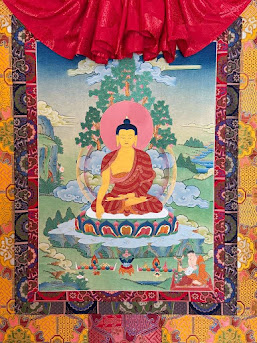 ས་ག་ཟླ་བ་ལ་བཀྲ་ཤིས་བདེ་ལེགས་ཞུ།།  Happy Saga Dawa!
